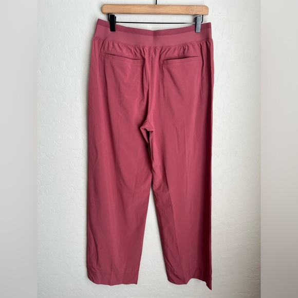 NEW Athleta Brooklyn high rise wide leg jogger pants 4 - Picture 6 of 10